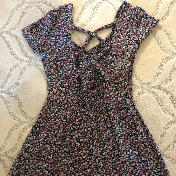 Urban outfitters Floral romper - Picture 3 of 3